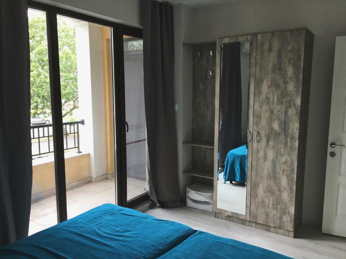 Azzurro Apartment - Ideal For Your Seaside Escape In Burgas Luaran gambar